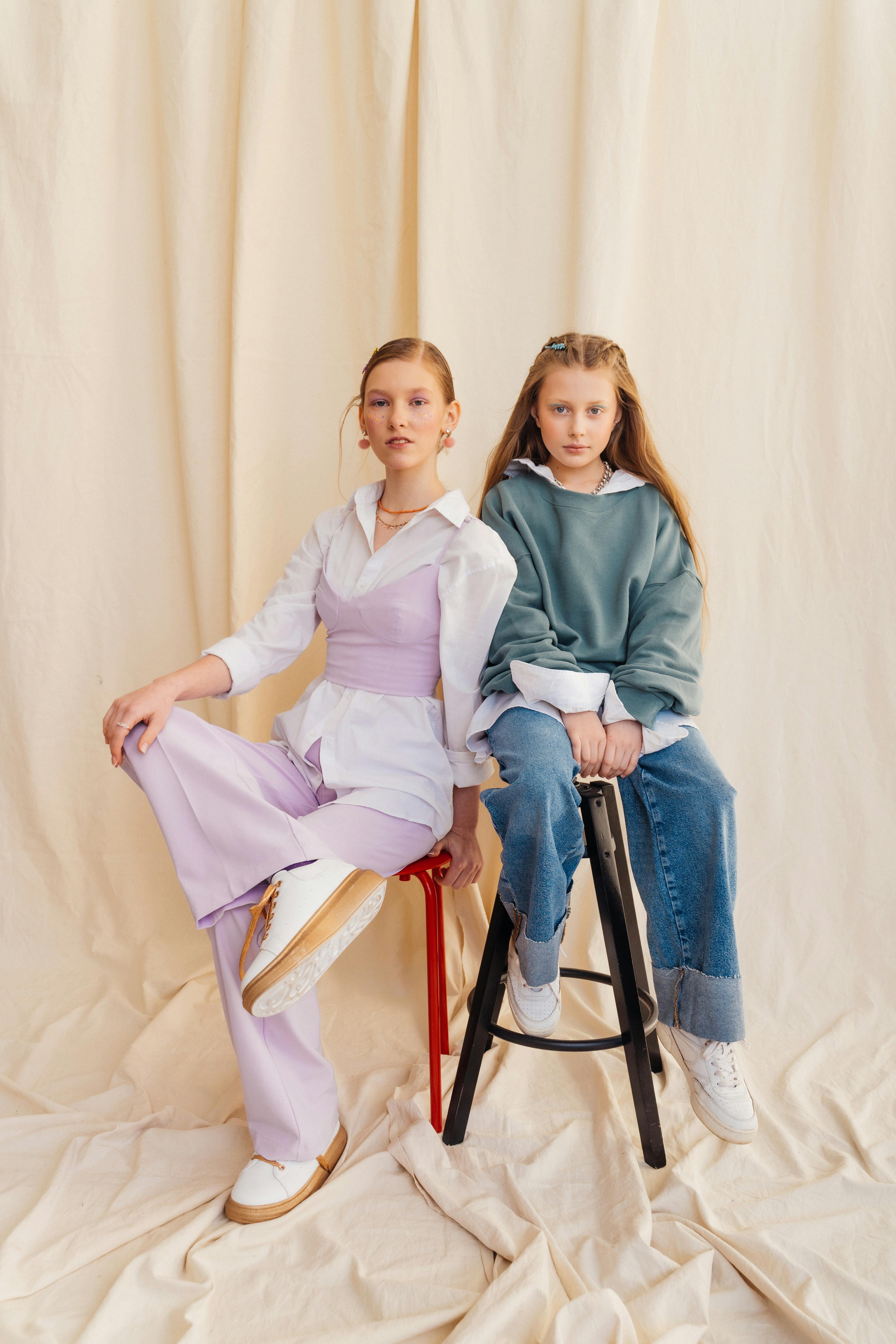 作品海报：霓虹边界